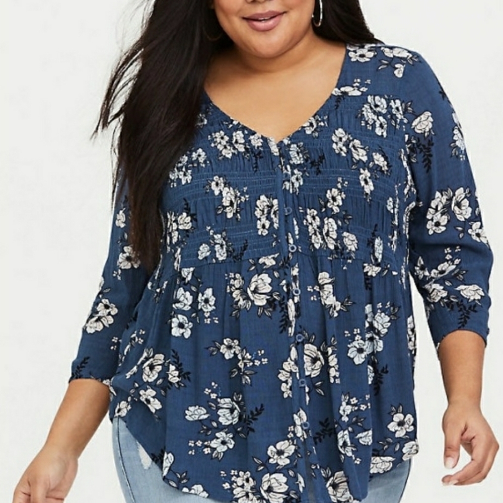Torrid size 3 Blue floral flowy top